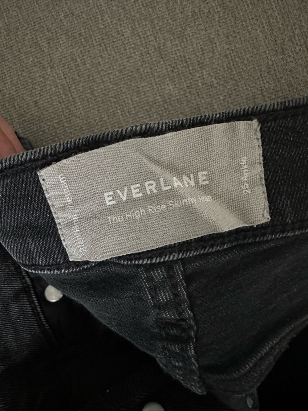 Everlane Men Skinny Jeans — Charcoal Black Wash